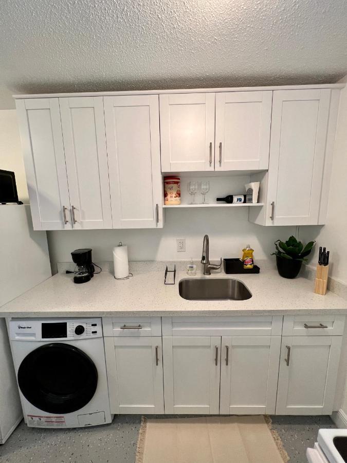 Cozy & Beautiful 1Bd Apartment W/Full Kitchen! Fort Lauderdale Exterior photo